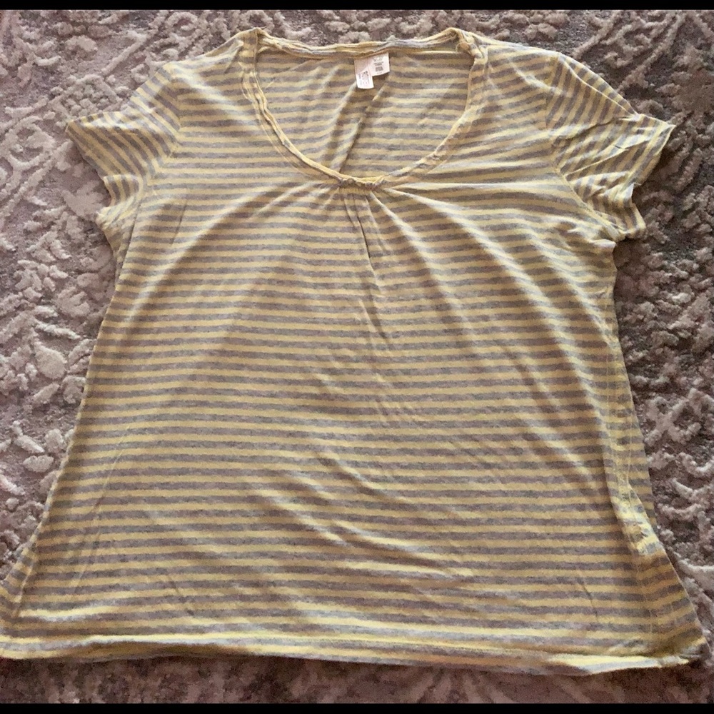 Yellow/grey short sleeve tee